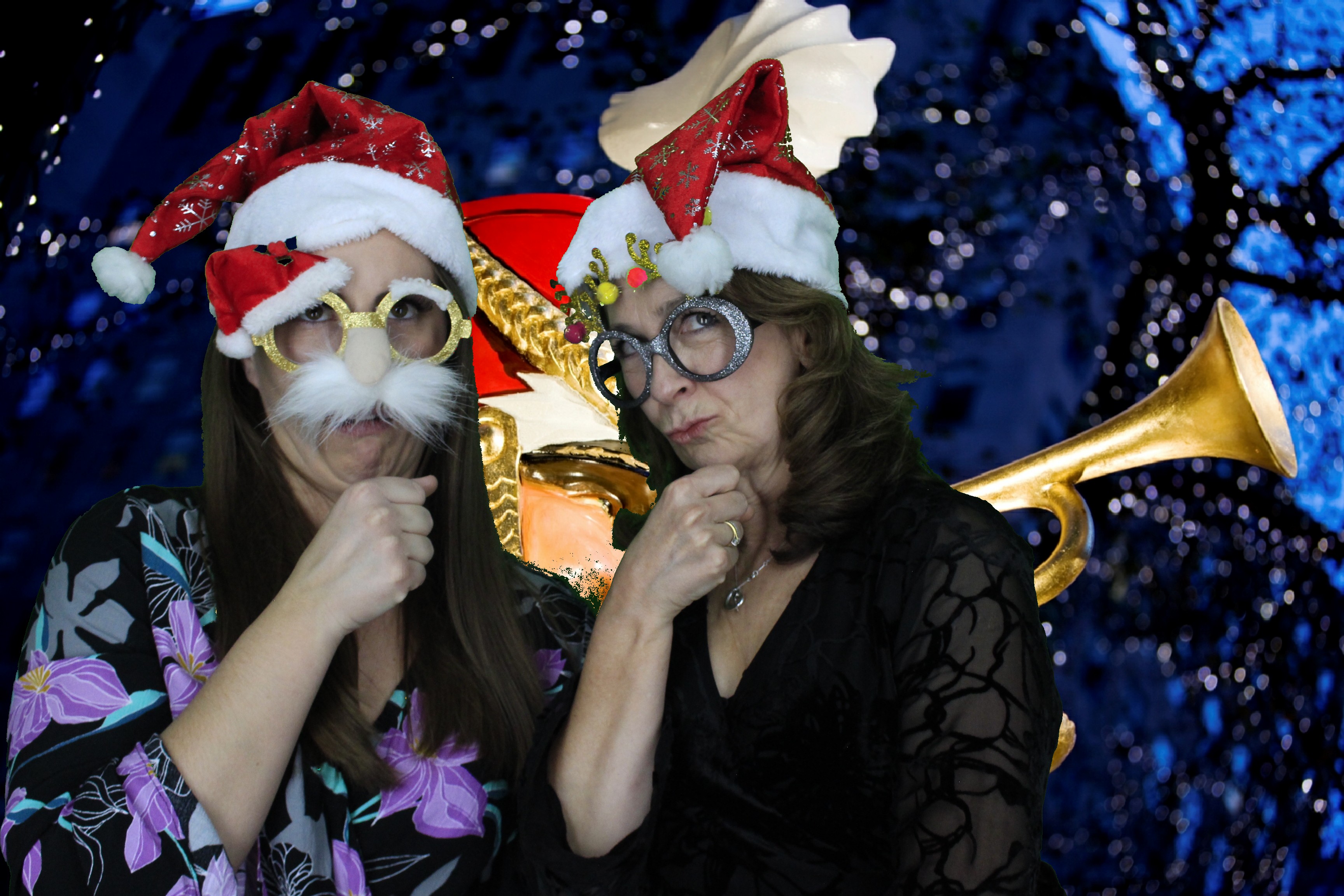 Silvermere Christmas Party  | View more photos from the event at gallery.myphotoboothexperience.co.uk/u/MyPhotoBoothExperienceLtd/Silvermere-Christmas-Party-0